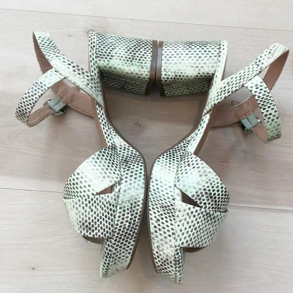 Aerosoles Comfortable Crisscross Platform Sandal in Gleam Snake Embossed Leather - Picture 5 of 8